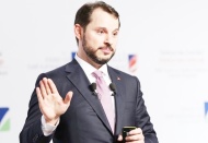 Albayrak'tan kamu kurumlarına milyonlarca liralık tüy dökücü krem