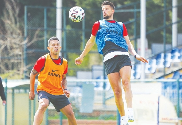 Alexandru Maxim ve Alin Tosca da takımla çalıştı