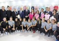 ALG Spor oyuncuları PENTEX Fuarı’nı ziyaret etti