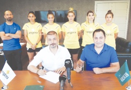 ALG Spor’un forma sponsoru Angora Halı