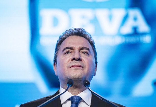 Ali Babacan: Milletin kaynakları küçük bir zümreye feda ediliyor