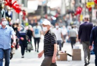 Alınan kararlar ile bakanlığın 3 haftadır peş peşe açıkladığı 100 binde olgu sayıları arasında ciddi tutarsızlıklar var