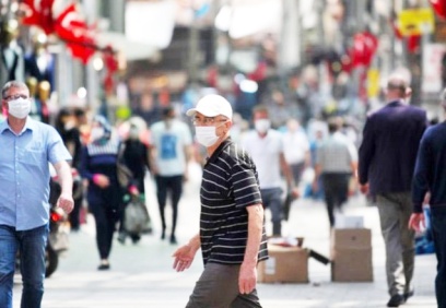Alınan kararlar ile bakanlığın 3 haftadır peş peşe açıkladığı 100 binde olgu sayıları arasında ciddi tutarsızlıklar var