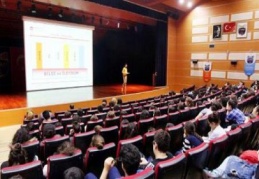 Alkan, “Sosyal Medyada Bilgi Güvenliği” hakkında sunum yaptı