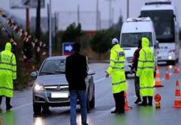 Alkollü araç kullanan 1000 lira, kırmızı ışıkte geçen 236 lira ödeyecek