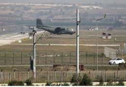 Alman milletvekilleri İncirlik Üssü'nde