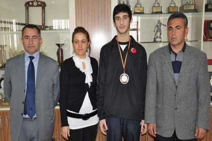Almanya açık tekvando şampiyonasında üçüncü oldu