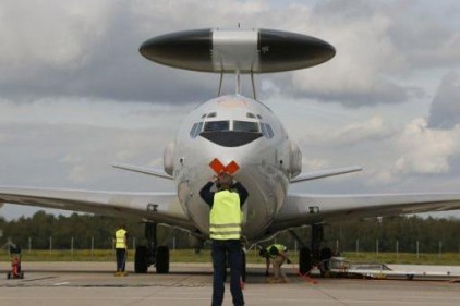 Almanya Savunma Bakanı: AWACS&#039;ları İncirlik&#039;e göndermeyebiliriz 