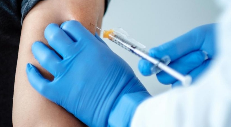 Almanya'da aşı önceliği sıralaması kaldırıldı