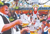 Almanya'da Oktoberfest, Koronavirüs salgınındaki belirsizlik nedeniyle bu yıl da iptal edildi