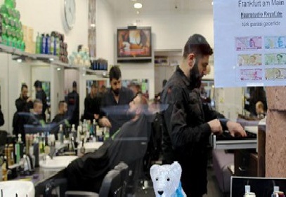 Almanya'daki Türk esnaftan TL'ye destek
