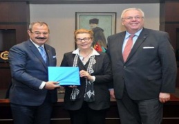 “Almanya’daki yatırımcıların Gaziantep özeline odaklanması lazım”