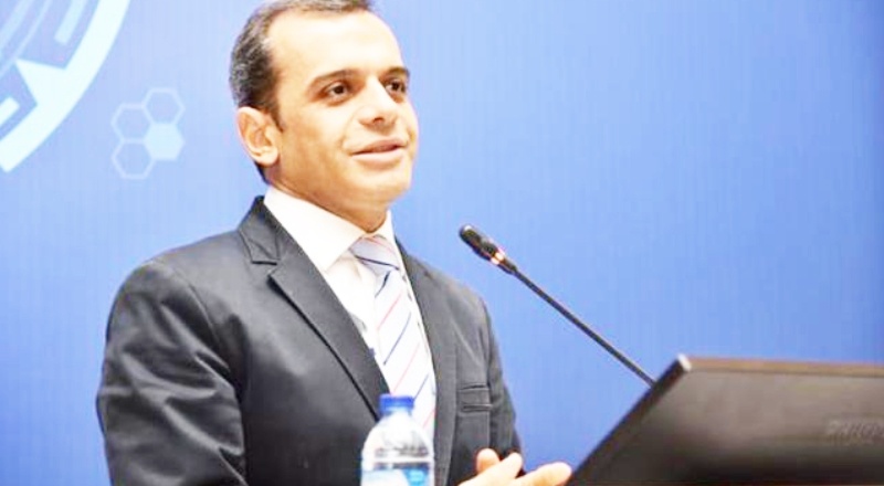 Alpay Azap Bilim Kurulu'ndan ‘fiilen’ ayrıldı