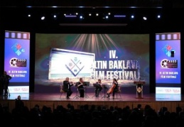 Altın Baklava Film Festivali’nde ödüller sahiplerini buldu 