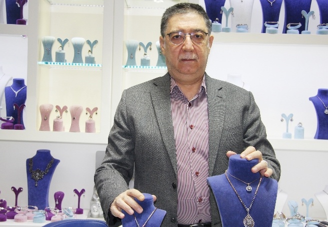 Altın her zaman dolar ile doğru orantılı