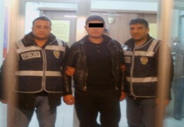 Altın hırsızları yakayı ele verdi