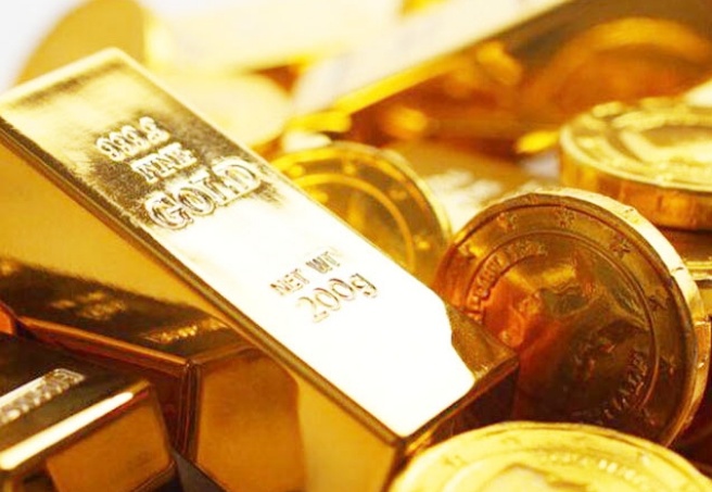 Altın ve dolar, haftaya yatay seyirle başladı