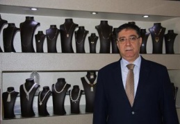 Altın yükselmeye ve rekora koşmaya devam ediyor