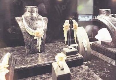 Altınbaş, Avrupa’da mücevher markası bakıyor