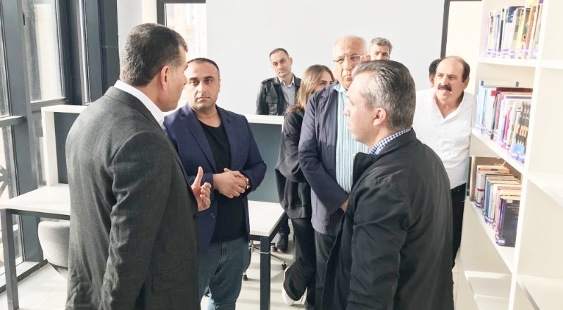 Altunkaya ailesinin inşa ettirdiği kütüphane resmi açılışa hazırlanıyor