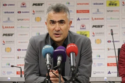Ama futbolda ne yaparsanız yapın gol atmak zorundasınız
