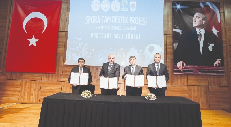 Amaç, ulusal ve uluslararası etkinliklerde derece yapan sporcuların yetişmesi