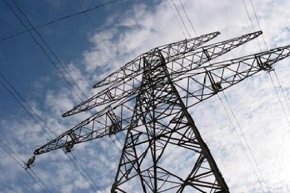Aman elektrik direkleri ve panolarına dokunmayın!
