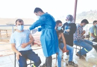 Amanos dağı eteklerinde zorlu aşı çalışması sürüyor