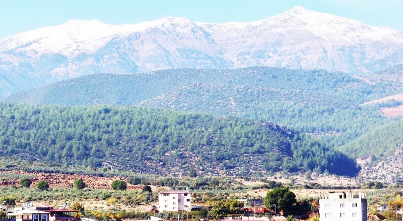 Amanoslar’a mevsimin ilk karı düştü