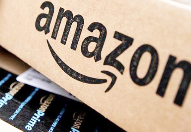 Amazon logosunu değiştirdi: Adolf Hitler'e benzetildi!