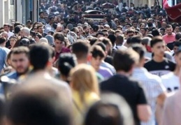 "Gençler en çok gelecek kaygısı, eğitim sorunları ve geçim sıkıntısından şikâyetçi"
