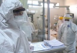 "Hepimiz giderek daralan bir 'Omicron çemberi' ile karşı karşıyayız"