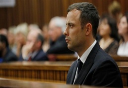 Ampute atlet Pistorius cezaevinde bileklerini kesti