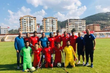 Ampute ismini yarı finale yazdırdı