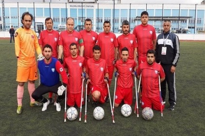 Ampute takım lider döndü
