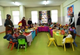 Ana sınıflarında eğitim imkanına kavuşuyorlar