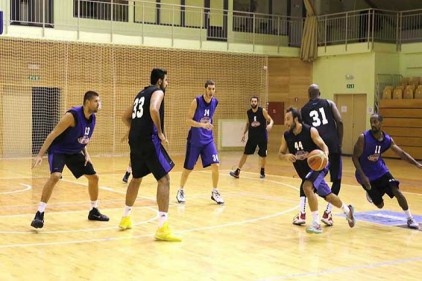Anadolu Efes - Royal Halı Gaziantep oynayacak