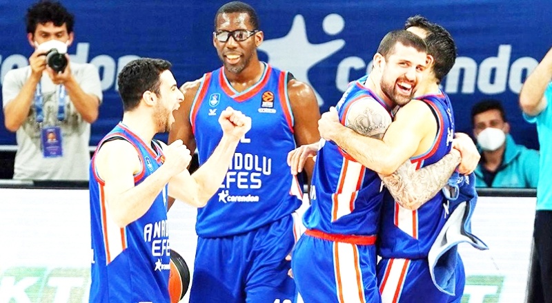 Anadolu Efes, Euroleague şampiyonluğu için parkeye çıkıyor