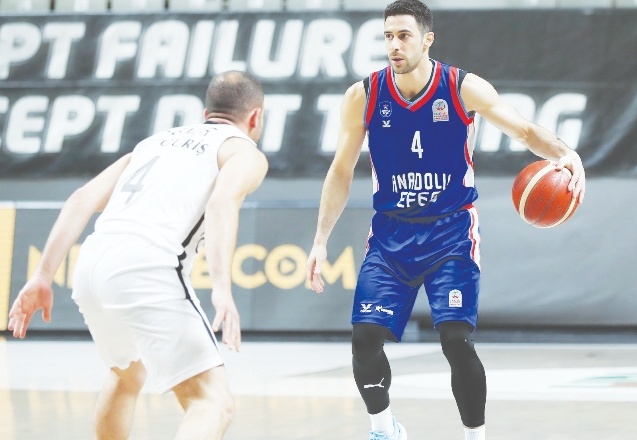 Anadolu Efes finale yükseldi
