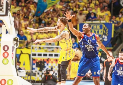 Anadolu Efes, Maccabi Tel Aviv deplasmanında galip