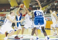 Anadolu Efes, Royal Halı Büyükşehir Belediyesi’ni 89-72 yendi