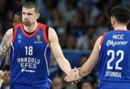 Anadolu Efes'in üst üste 3. Türk takımlarının 6. finali