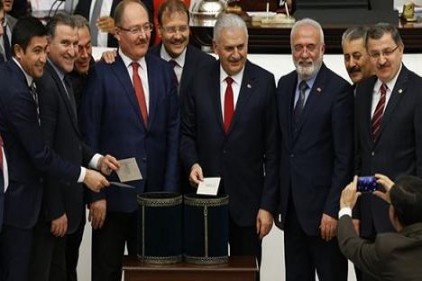 Anayasa Değişikliği teklifinin 16. Maddesi geçti 