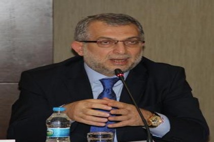 Anayasa değişikliğini anlattı