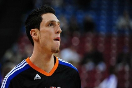 Andy Rautins ile anlaşmaya varıldı