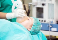 Anestezi teknisyen ve teknikerlerinin iş kaynaklı sorunları çok önemli