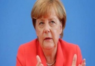Angela Merkel yine Türkiye'yi eleştirdi