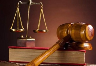 Ankara Garı mağdurları IŞİD’çilere su şişesi fırlattı