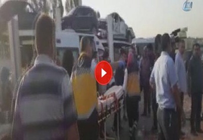 Ankara'da yolcu otobüsü mısır yüklü tıra çarptı: 3 ölü, çok sayıda yaralı