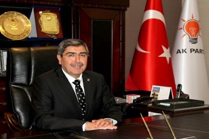 Anneler başımızın tacı, en değerli varlıklarımızdır